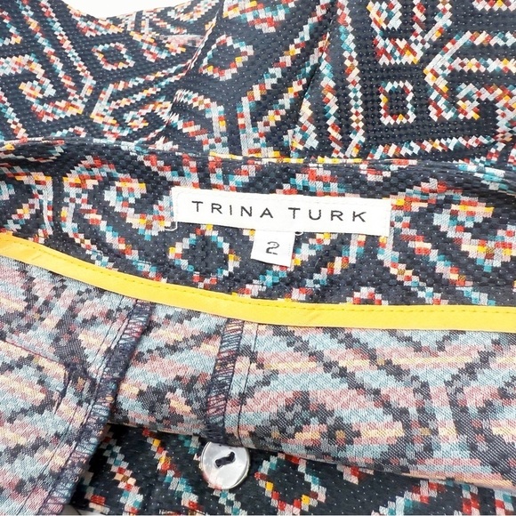 TRINA TURK Women’s Blue Multi CORBIN Mid-Rise Multi-Jacquard Trouser Shorts Sz 2 - Picture 4 of 6